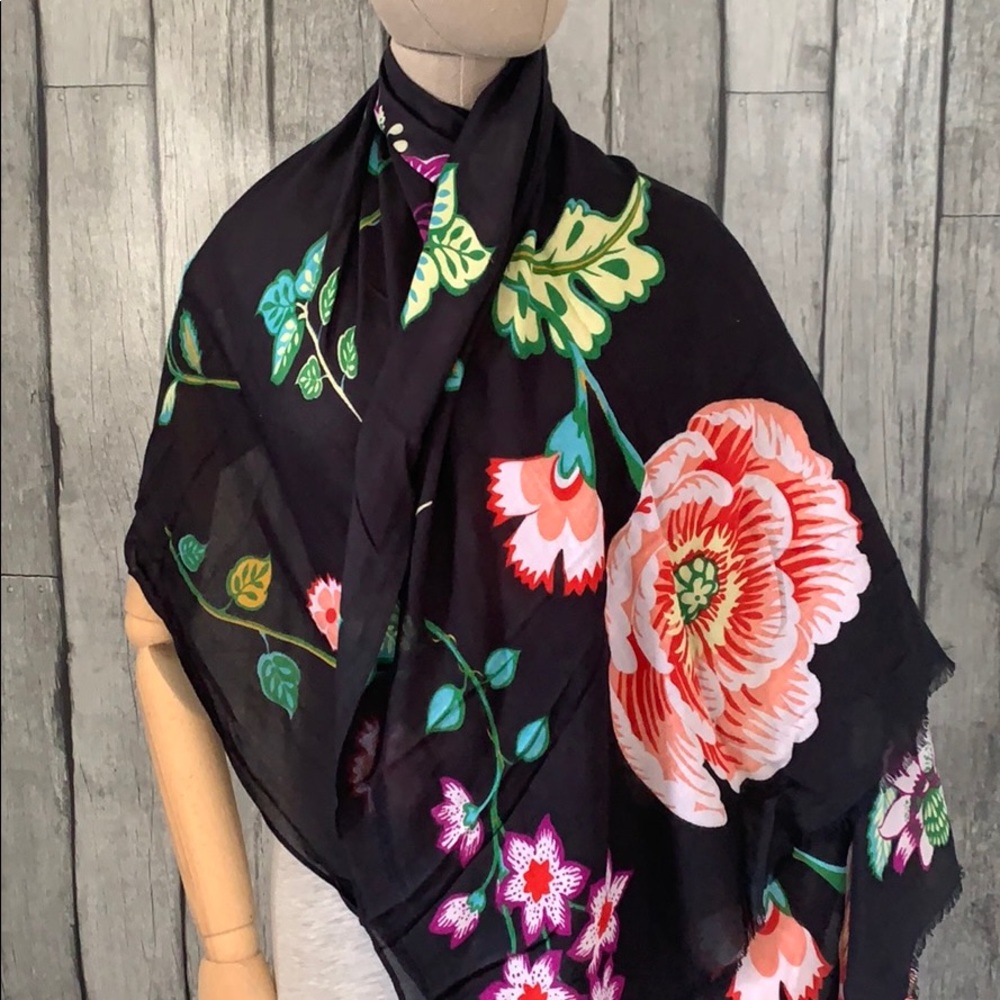 Vera Bradley Soft Fringe Scarf